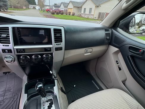 Used 2005 Toyota 4Runner Sport image 20