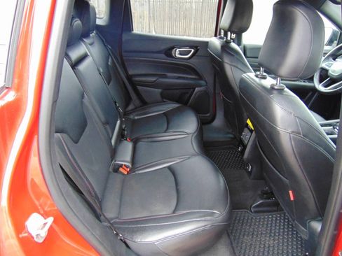 Used 2023 Jeep Compass Trailhawk AWD/4WD image 12