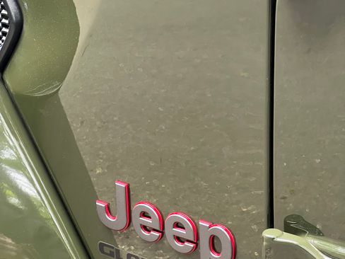 Used 2023 Jeep Gladiator Rubicon w/ LED Lighting Group image 30