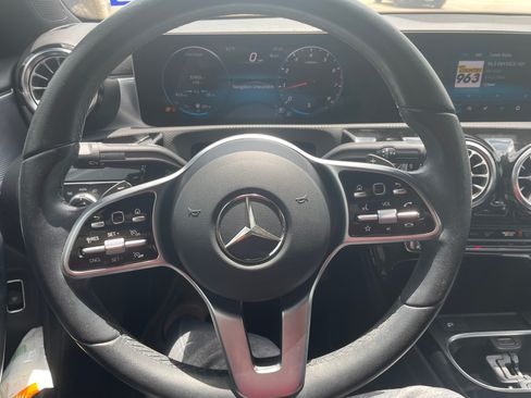 Used 2020 Mercedes-Benz A 220 image 8