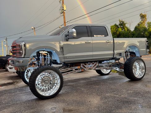 Used 2024 Ford F250 Limited w/ FX4 Off-Road Package image 27