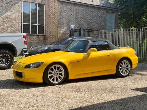 Used 2006 Honda S2000 image 9