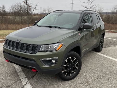 Used 2020 Jeep Compass Trailhawk image 1