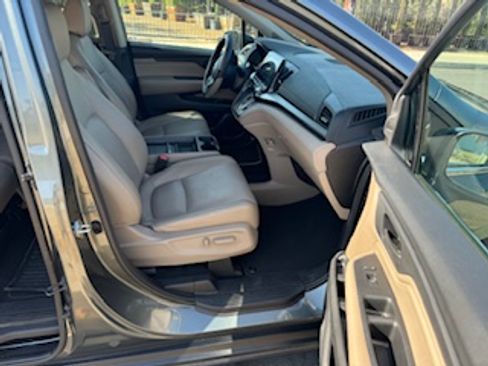 Used 2019 Honda Odyssey EX-L image 14
