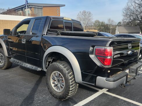 Used 2010 Ford F150 Raptor image 14
