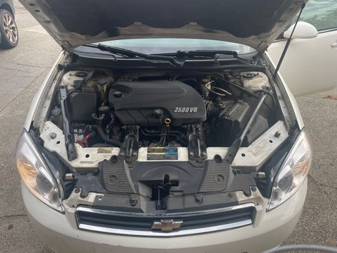 Used 2009 Chevrolet Impala LS image 14