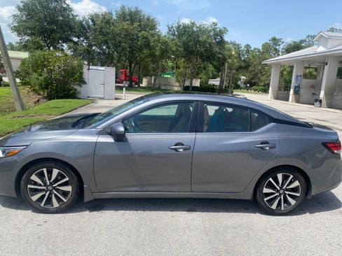 Used 2022 Nissan Sentra SV w/ SV Premium Package FWD image 13