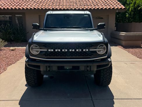 Used 2022 Ford Bronco Wildtrak image 8