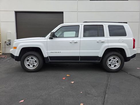 Used 2014 Jeep Patriot Sport w/ Power Value Group image 1
