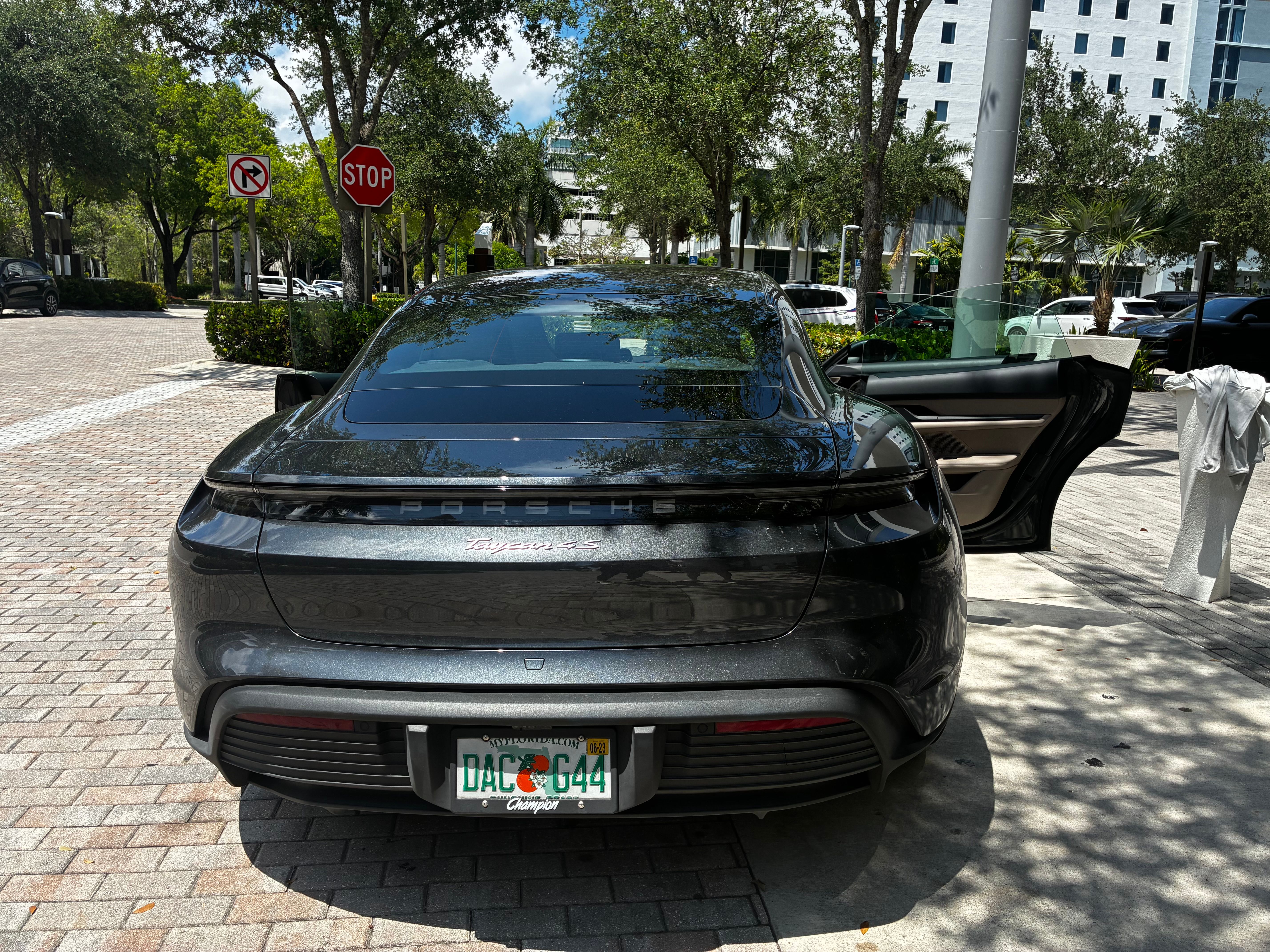 Used 2021 Porsche Taycan 4S AWD/4WD image 6