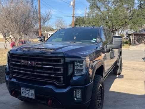 Used 2021 GMC Sierra 2500 AT4 w/ AT4 Premium Plus Package image 8
