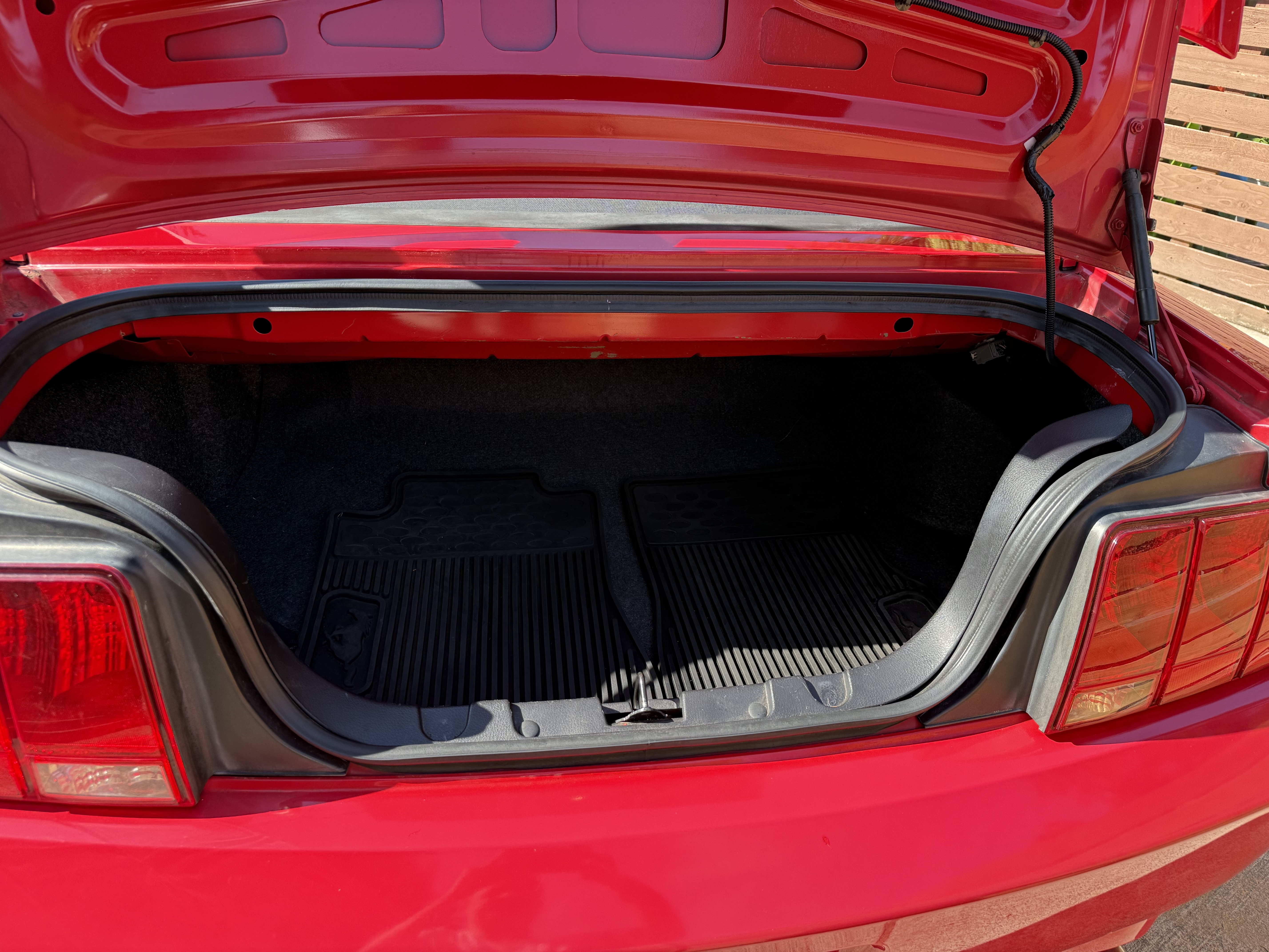 Used 2006 Ford Mustang GT Premium RWD image 17