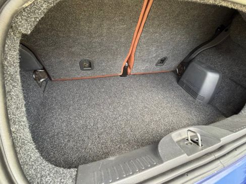 Used 2012 FIAT 500 Lounge w/ Luxury Leather Pkg FWD image 10