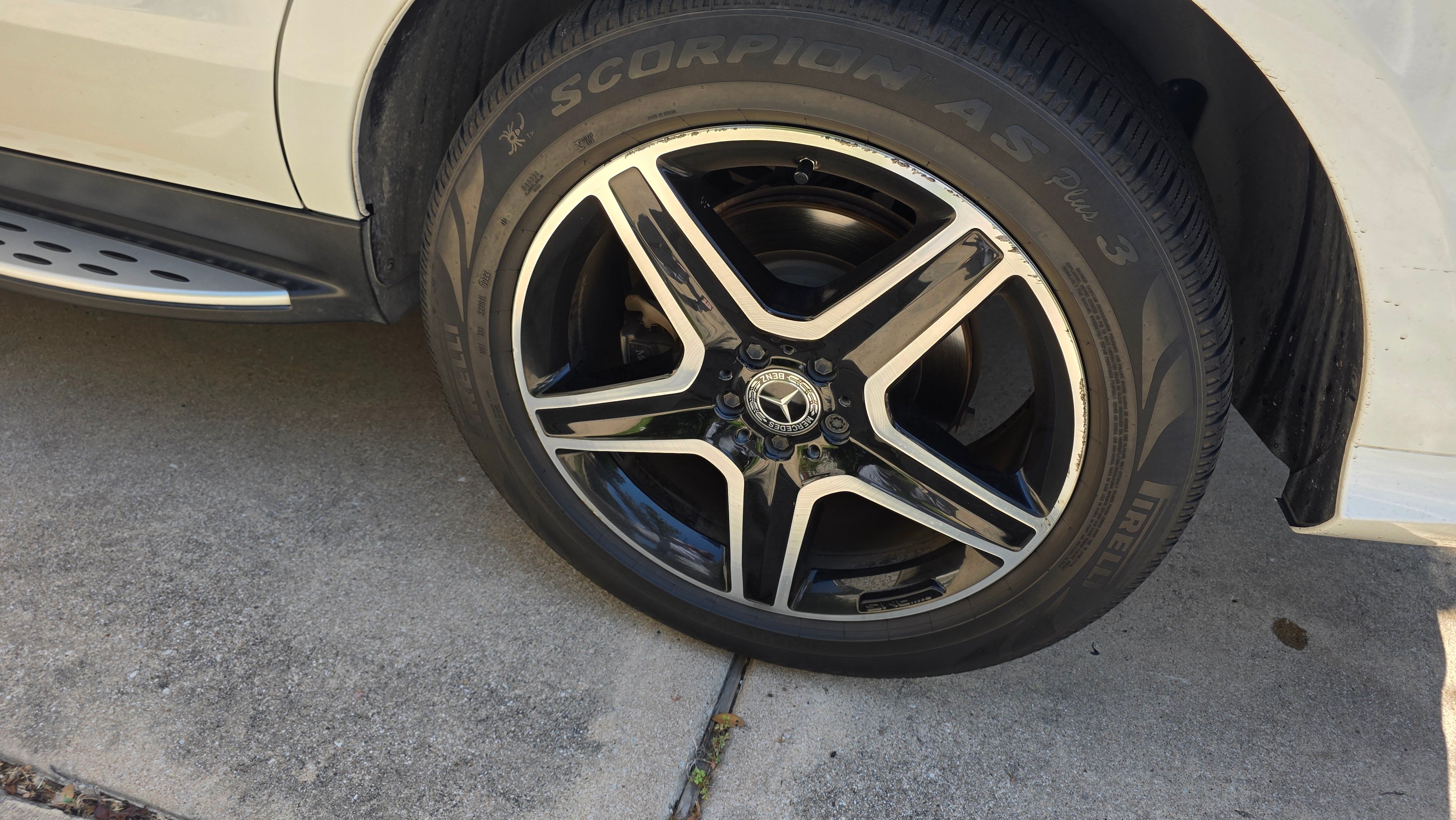 Used 2018 Mercedes-Benz GLE 350 image 16