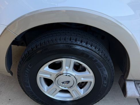 Used 2006 Ford Expedition Eddie Bauer RWD image 16