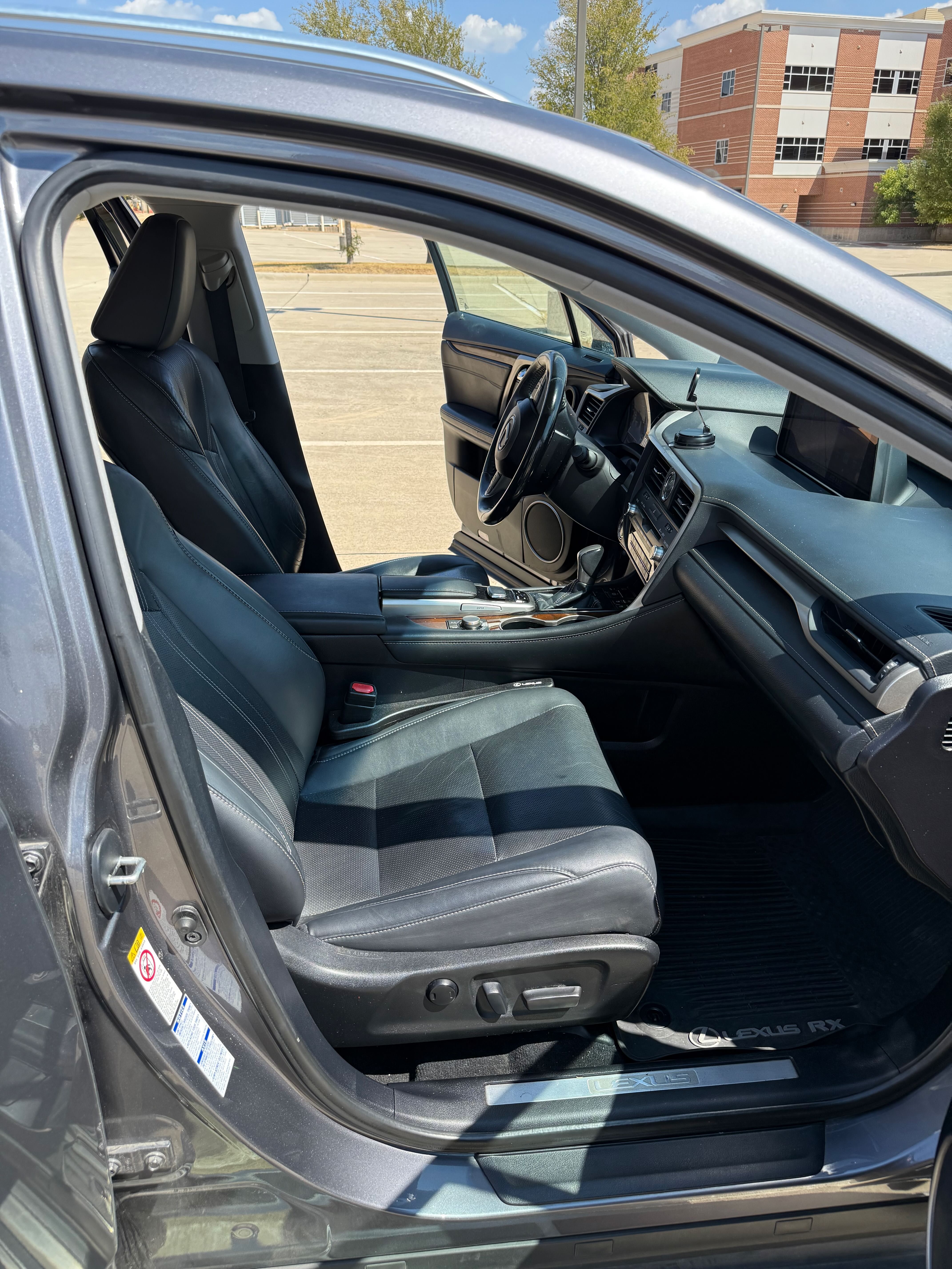Used 2018 Lexus RX 350 AWD w/ Premium Package image 18