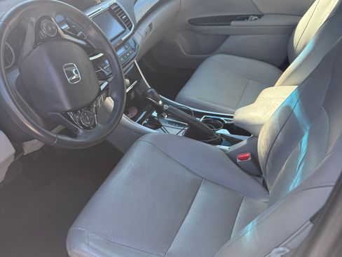 Used 2016 Honda Accord EX-L image 6