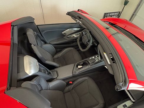 Used 2025 Chevrolet Corvette Z06 image 10