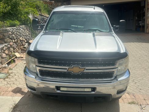 Used 2011 Chevrolet Silverado 2500 LTZ w/ LTZ Plus Package AWD/4WD image 1