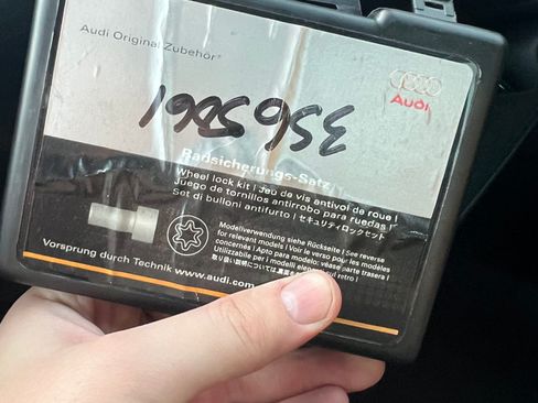 Used 2013 Audi S6 Prestige image 23