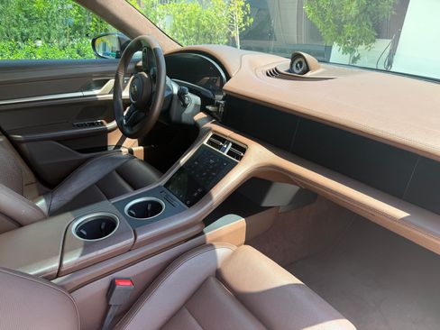 Used 2022 Porsche Taycan 4S AWD/4WD image 5