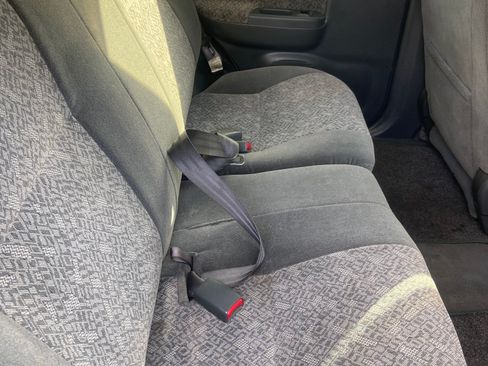 Used 2002 Isuzu Rodeo LS image 8