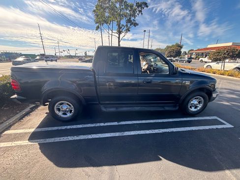Used 2001 Ford F150 Harley-Davidson image 12