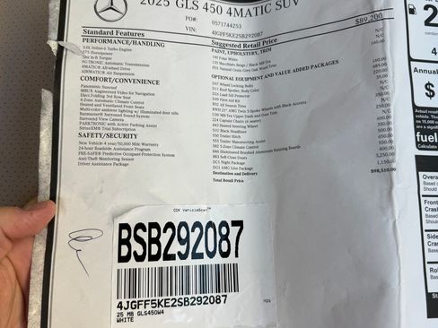 Used 2025 Mercedes-Benz GLS 450 4MATIC image 12