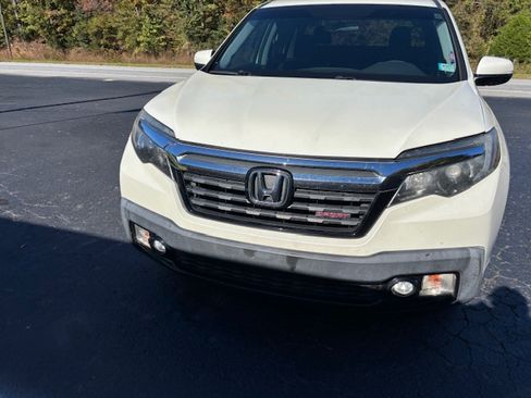 Used 2019 Honda Ridgeline Sport image 10