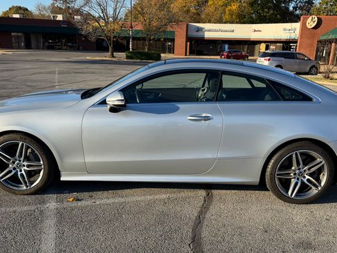 Used 2018 Mercedes-Benz E 400 Coupe image 8