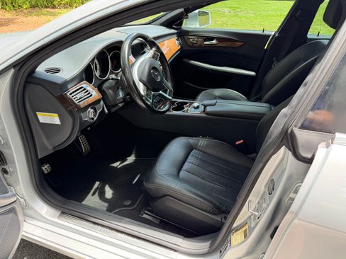 Used 2012 Mercedes-Benz CLS 550 image 8