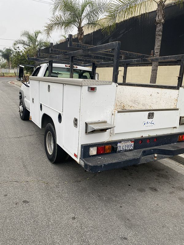 Used 2004 Chevrolet Silverado 3500 2WD Regular Cab image 6