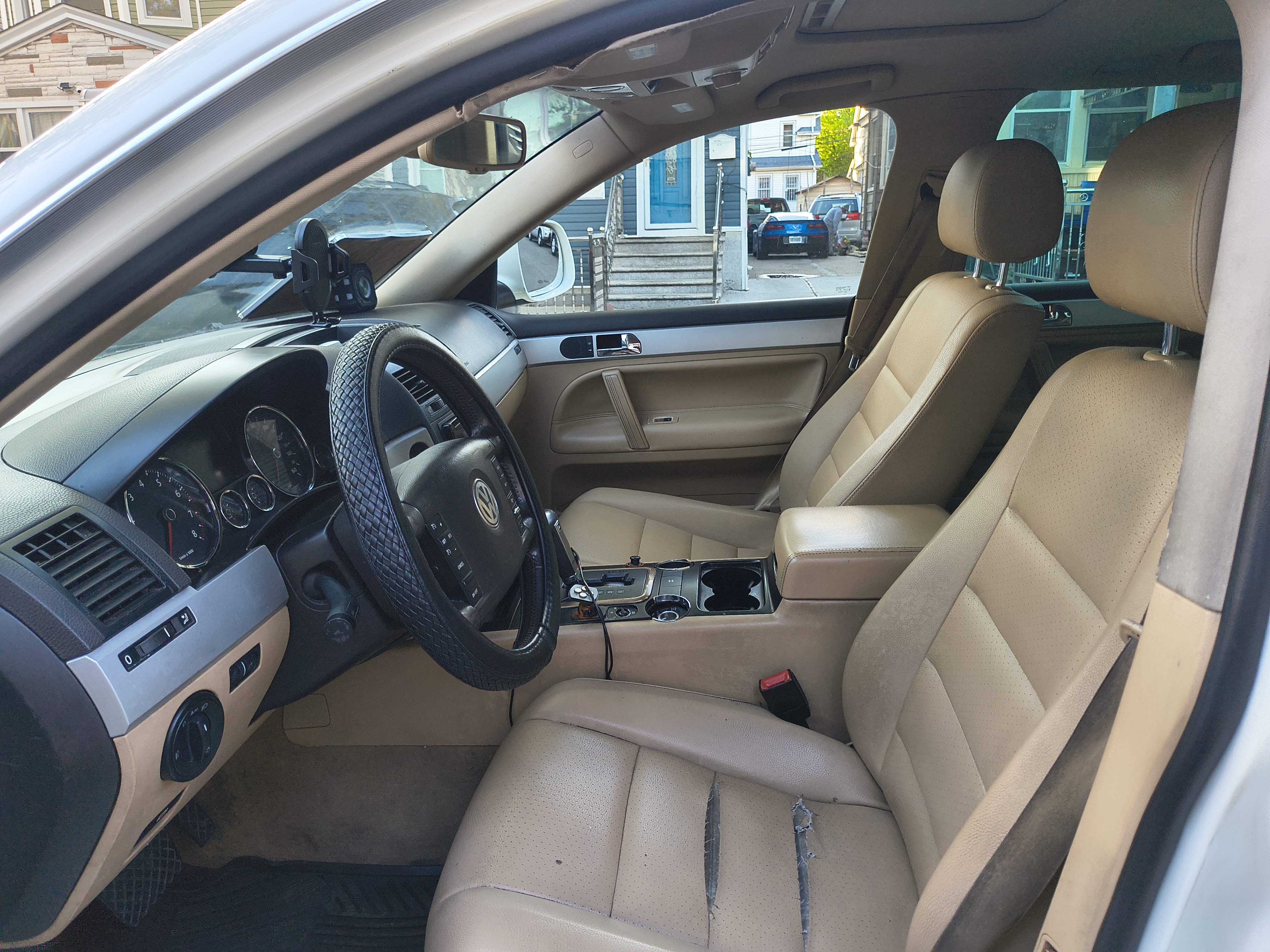 Used 2009 Volkswagen Touareg VR6 AWD/4WD image 23