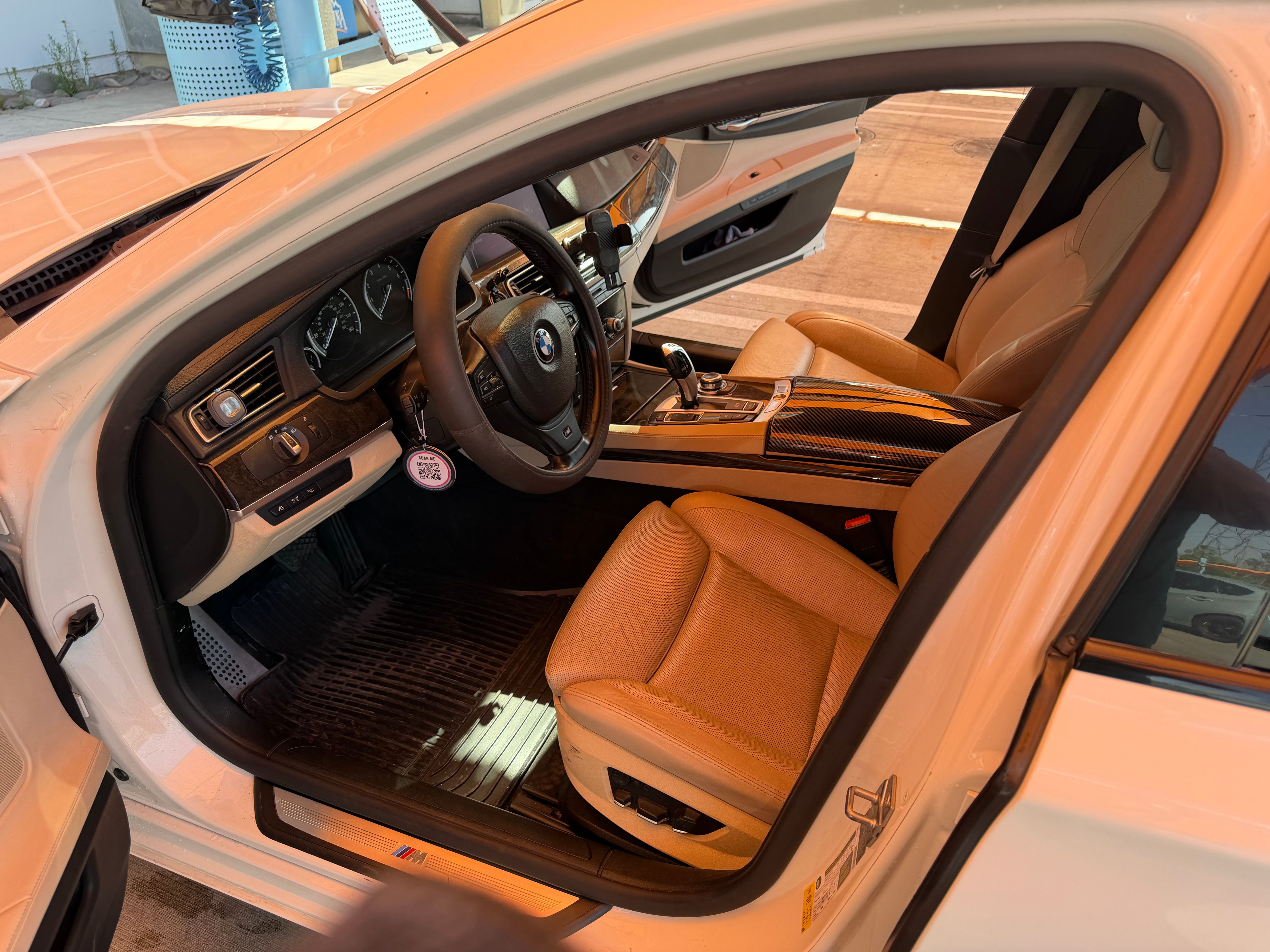 Used 2012 BMW 750Li RWD image 8