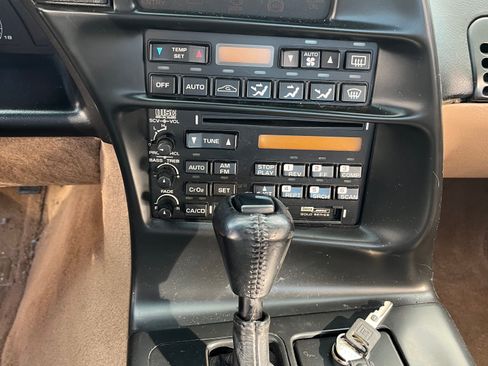 Used 1996 Chevrolet Corvette Coupe image 8