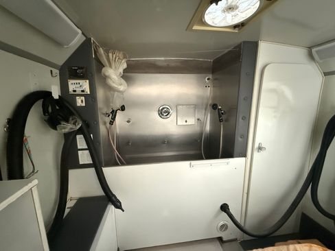 Used 2005 Ford E-450 and Econoline 450 image 5