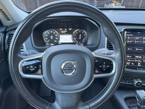 Used 2018 Volvo XC90 T6 Momentum w/ Momentum Plus Package image 15