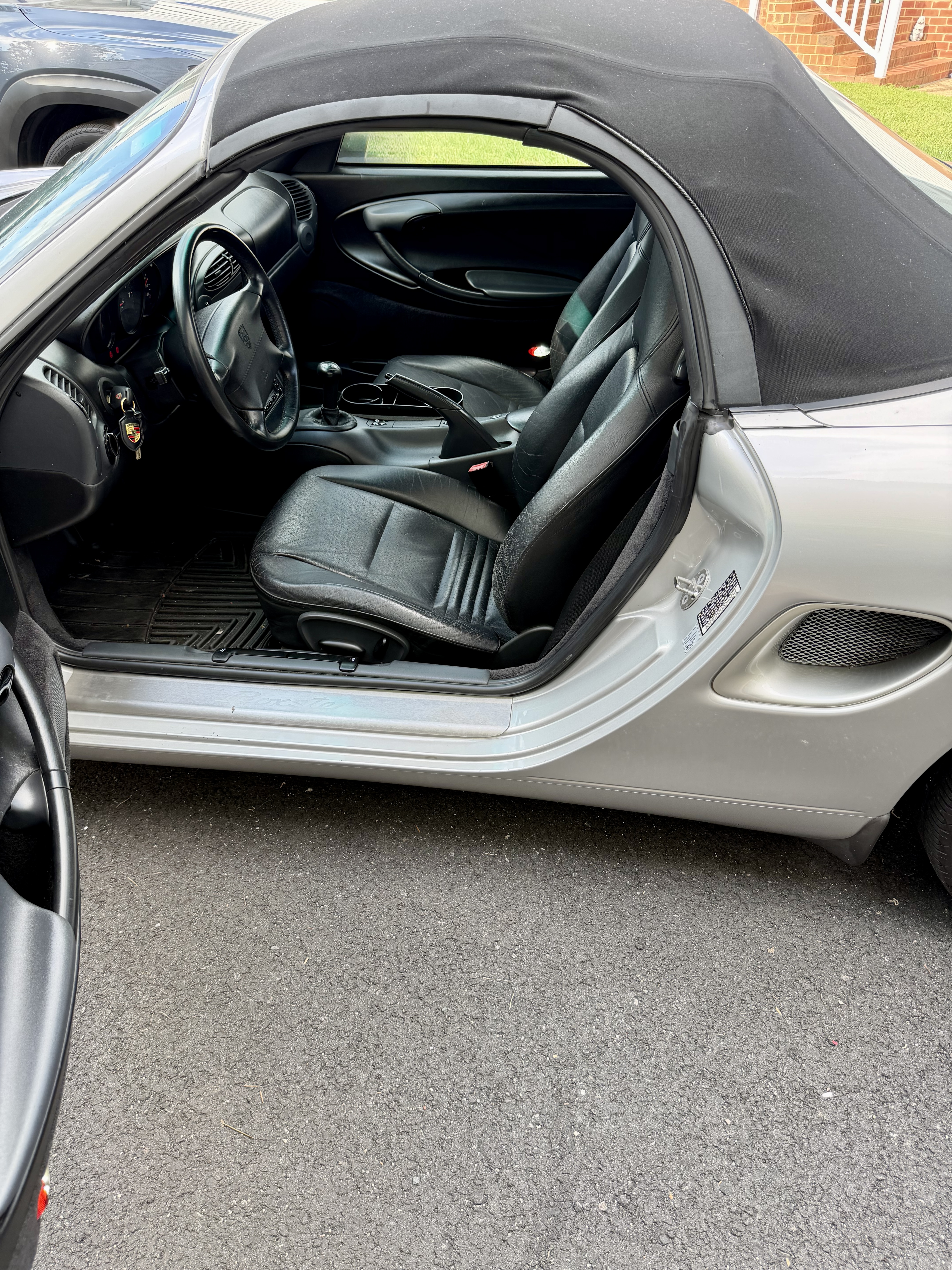 Used 1997 Porsche Boxster RWD image 6