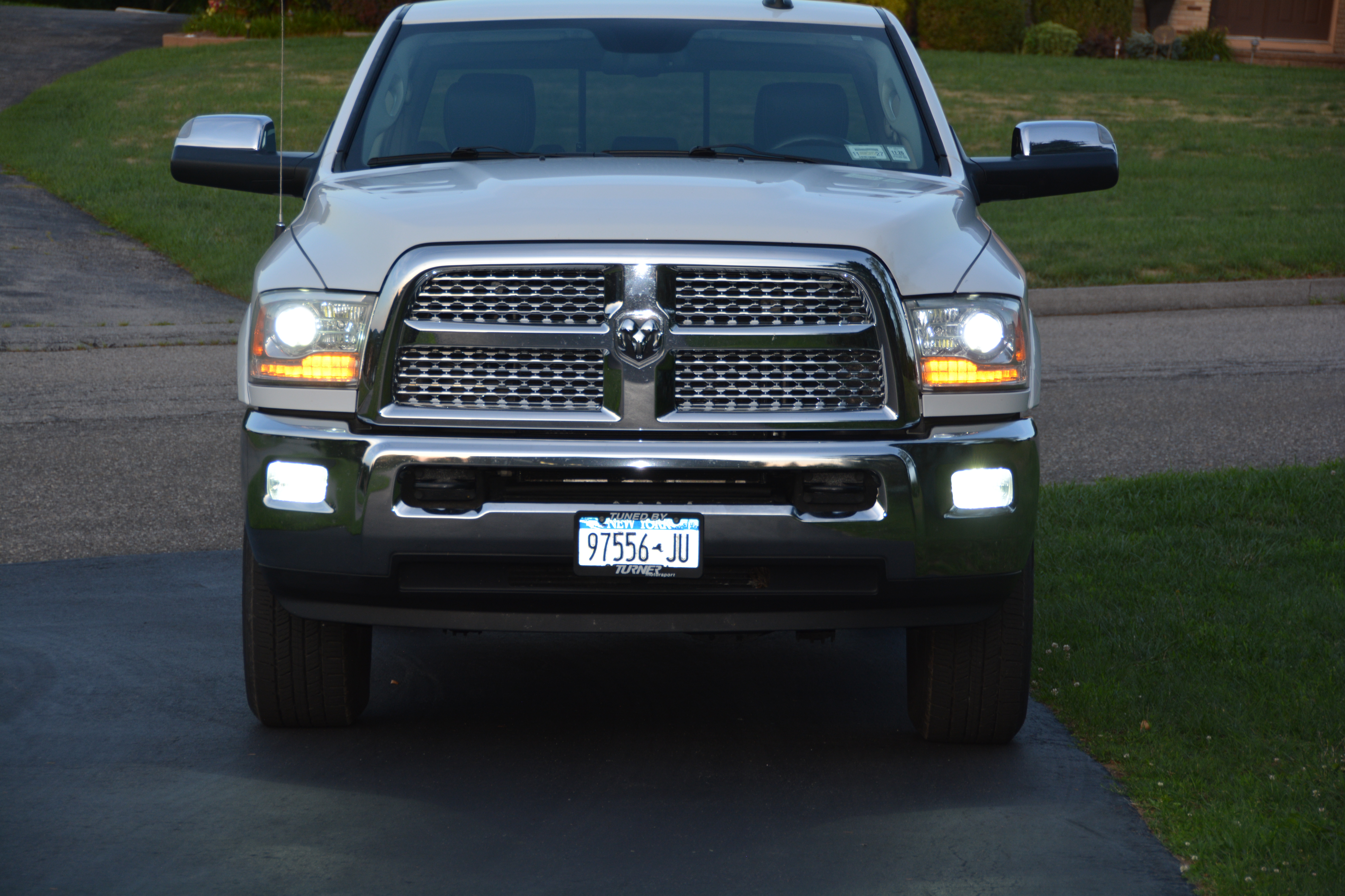 Used 2014 RAM 3500 Laramie AWD/4WD image 31