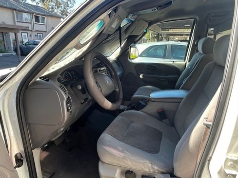 Used 2003 Ford F150 XLT image 8