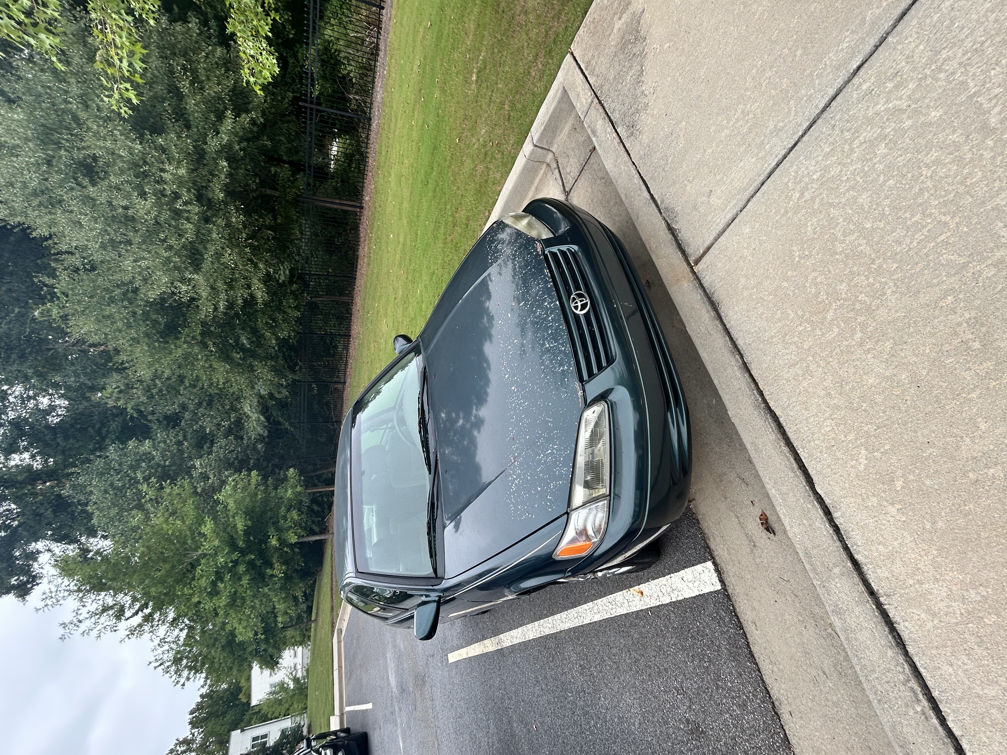Used 1998 Toyota Camry LE FWD image 1