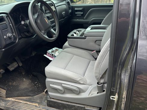 Used 2014 Chevrolet Silverado 1500 W/T RWD image 2