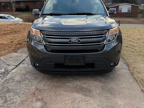 Used 2015 Ford Explorer Limited w/ Equipment Group 302A image 5