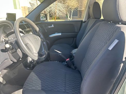 Used 2007 Kia Sportage LX image 12