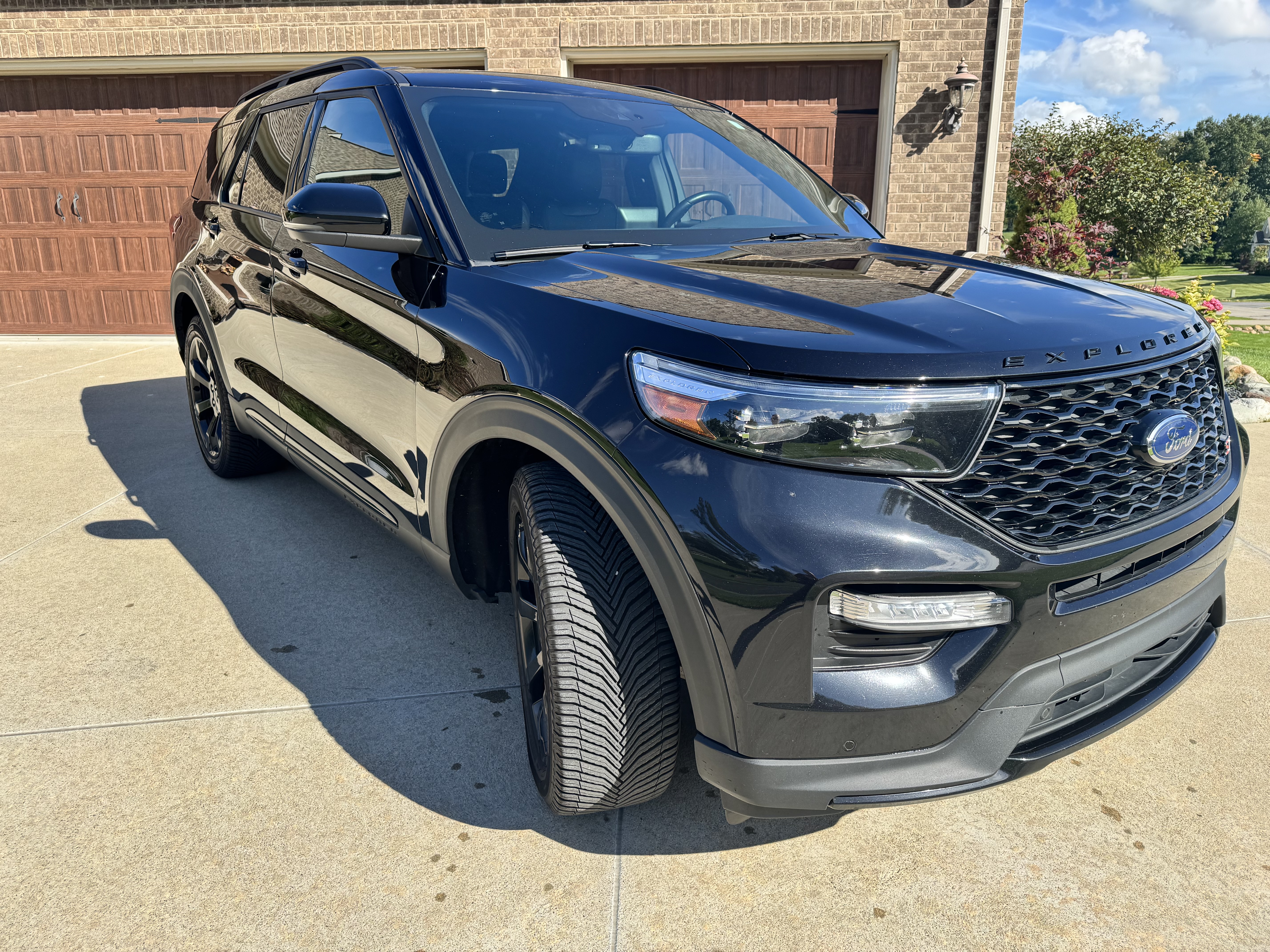 Used 2023 Ford Explorer ST w/ Equipment Group 401A AWD/4WD image 4