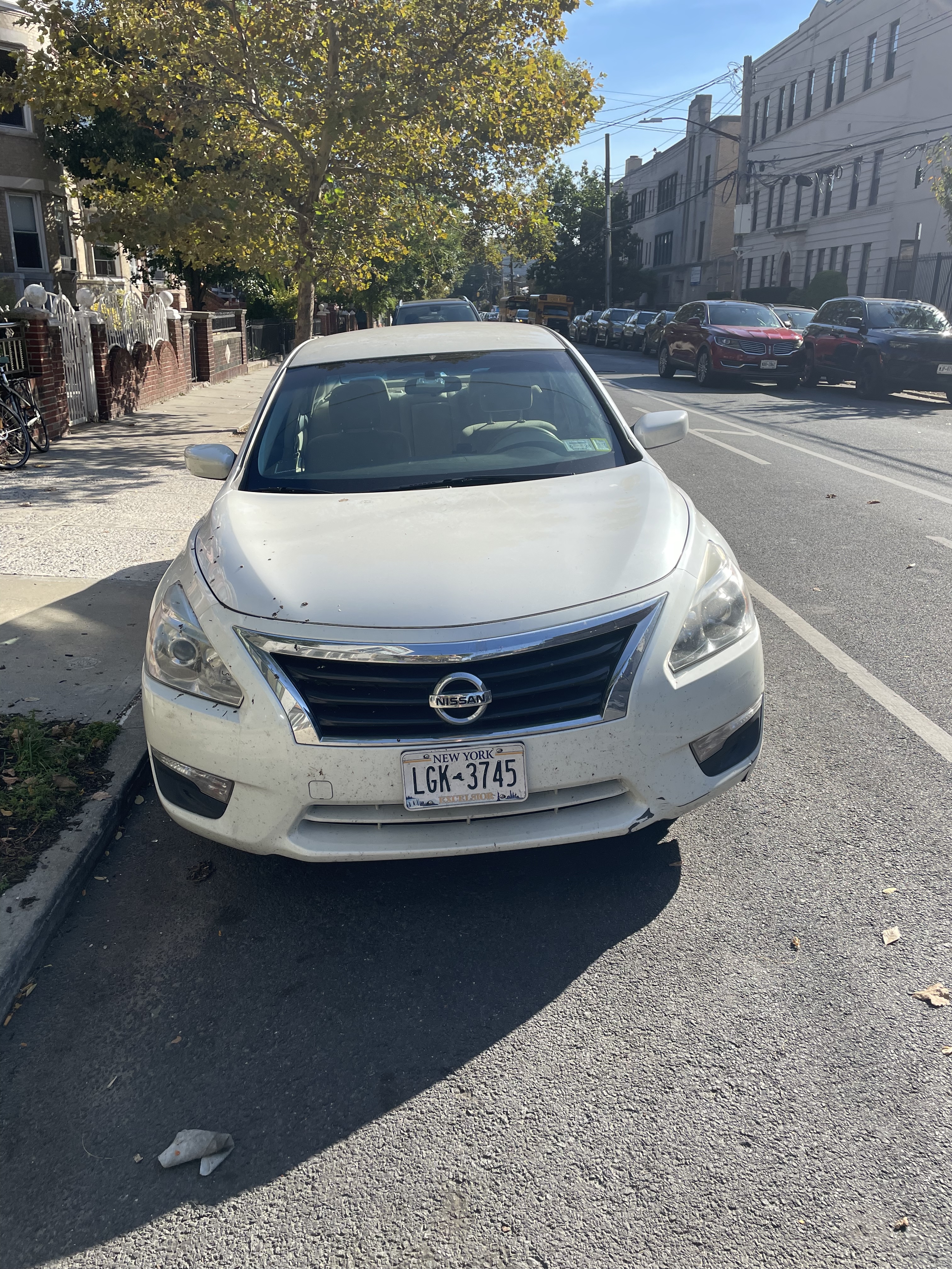 Used 2014 Nissan Altima 2.5 SV FWD image 2