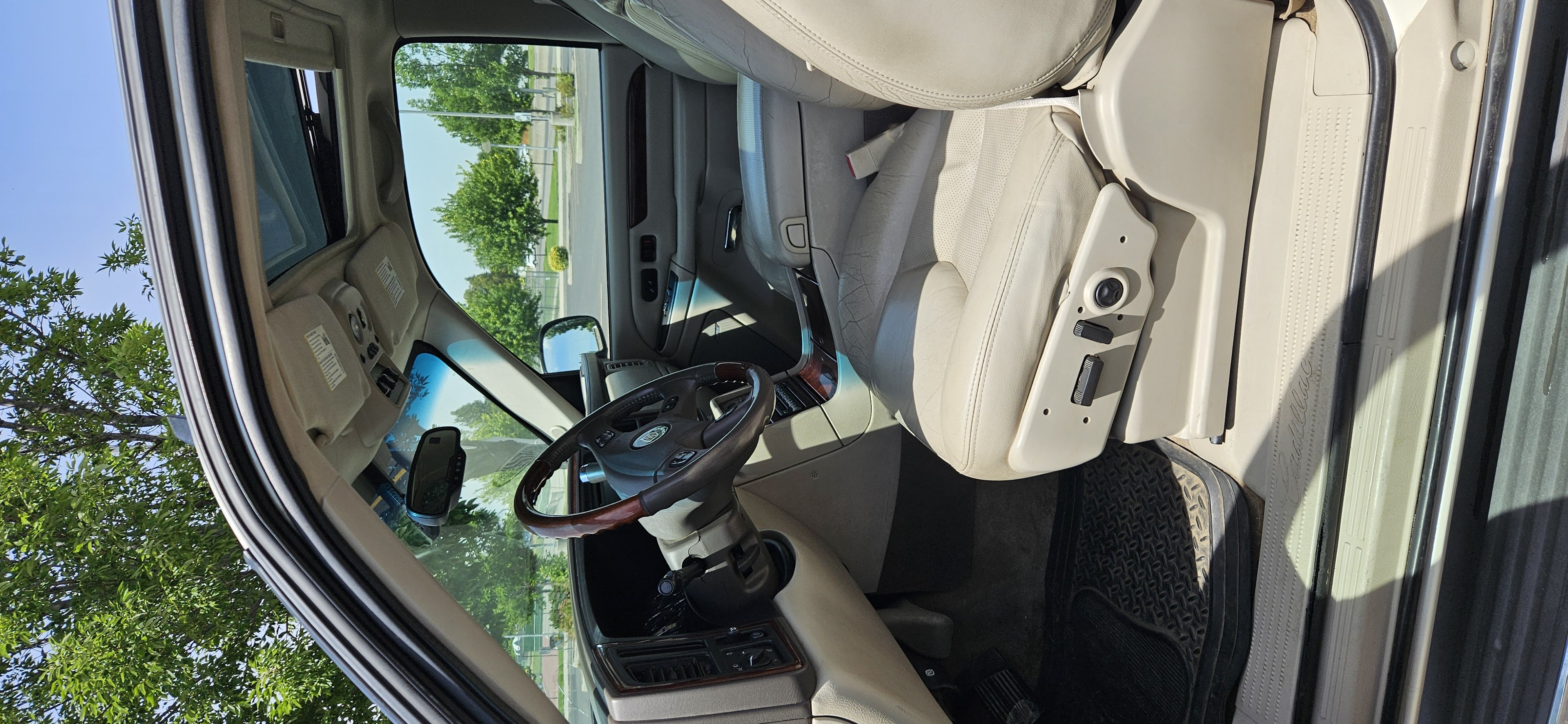 Used 2006 Cadillac Escalade AWD image 11