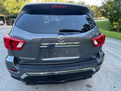 Used 2019 Nissan Pathfinder FWD image 6