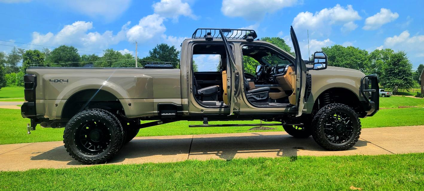 Used 2026 Ford F350 Lariat AWD/4WD image 12