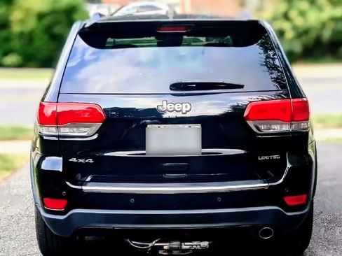 Used 2017 Jeep Grand Cherokee Limited w/ Luxury Group II image 5